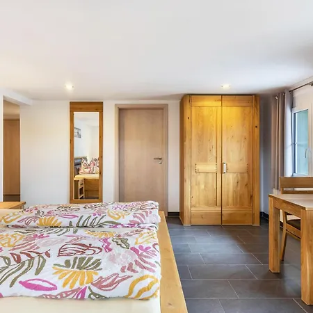 Schwarzwälder Speckhuisli Gasthof 3*